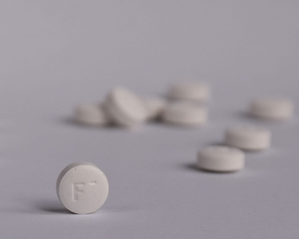 image of dental tabs, or toothtabs